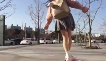 侯马滑板小姐姐,侯马小姐姐的街头魅力演绎
